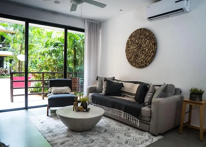 Apartment Lunada Bright With Rooftop Amenities *