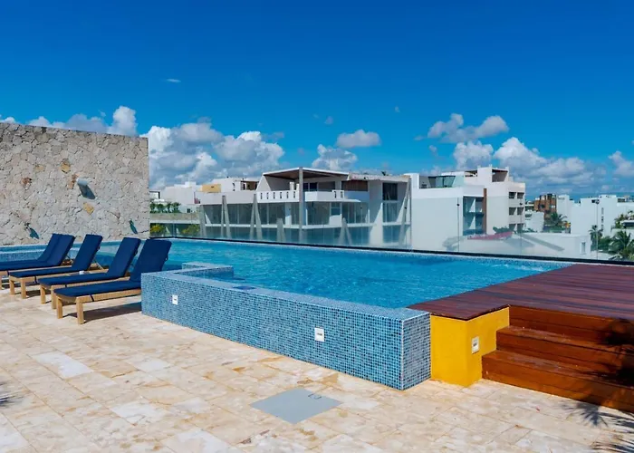 Lunada Bright With Rooftop Amenities *