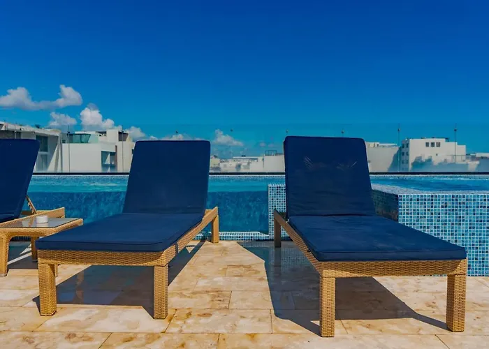 Lunada Bright With Rooftop Amenities