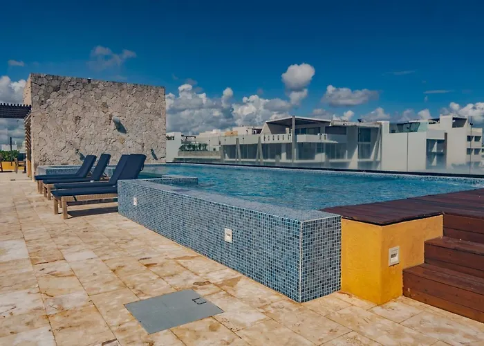 Lunada Bright With Rooftop Amenities *