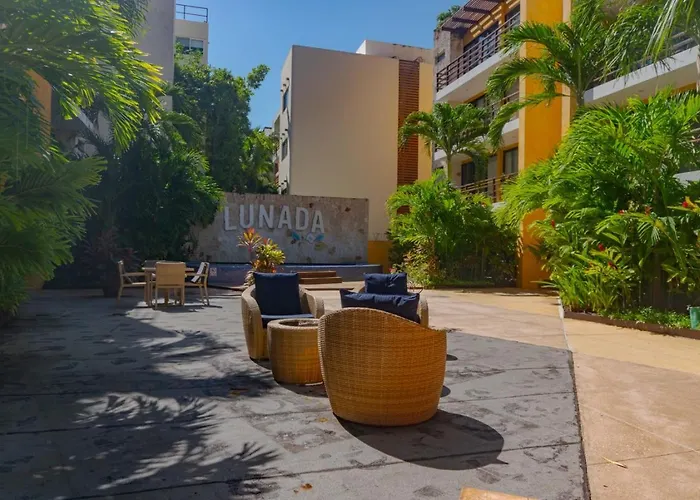 Lunada Bright With Rooftop Amenities * Playa del Carmen