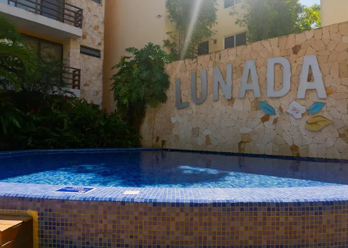 Apartment Lunada Bright With Rooftop Amenities *